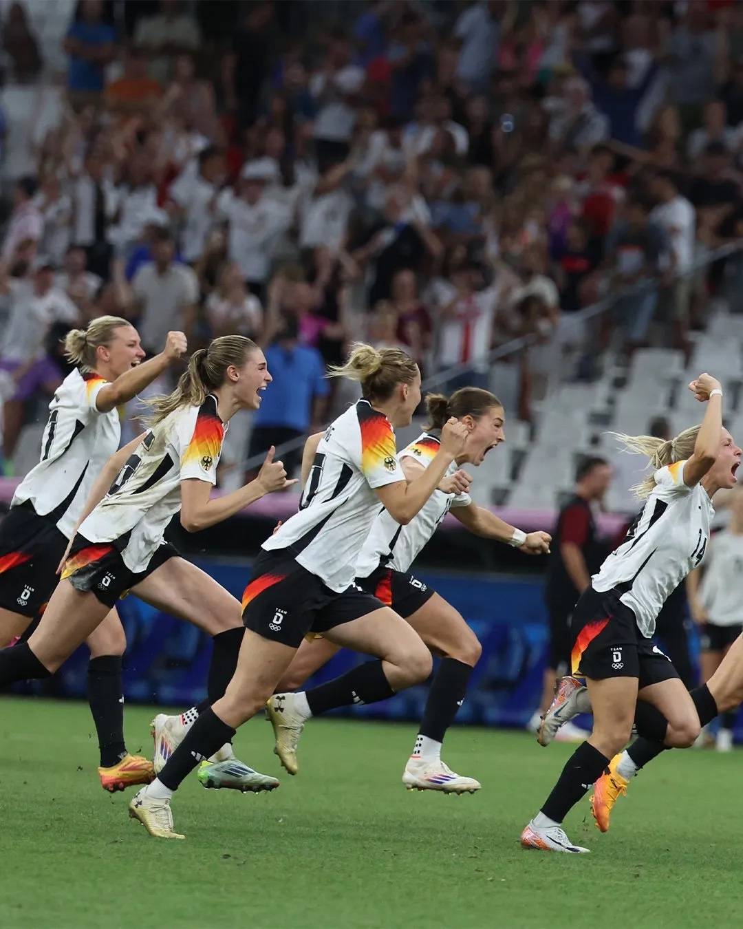 巴西女足比赛踢出新高度,实力大幅提升 巴西女足比赛踢出新高度,实力大幅提升