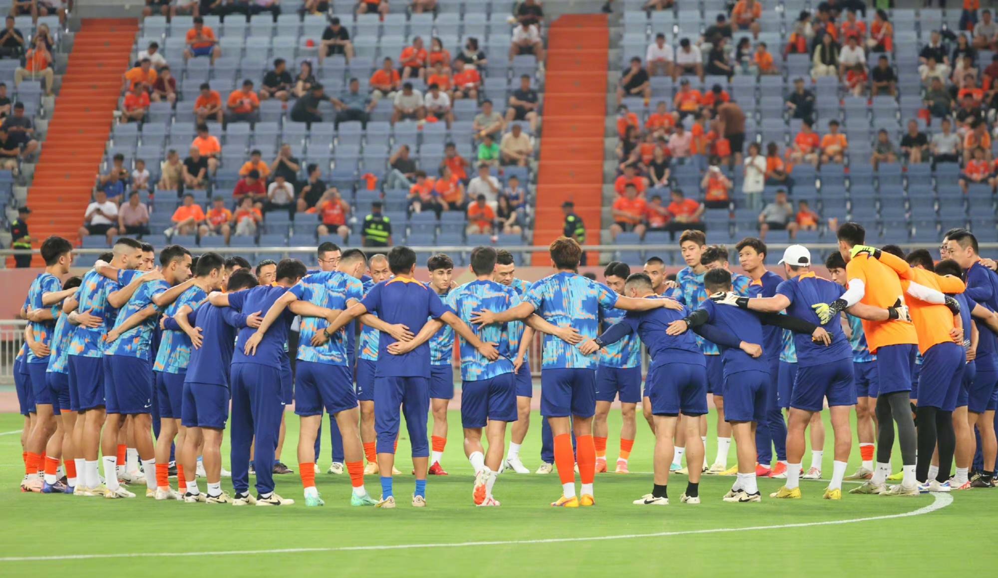 鲁能客场遭困难,中超竞争进入白热化阶段 鲁能客场遭困难,中超竞争进入白热化阶段