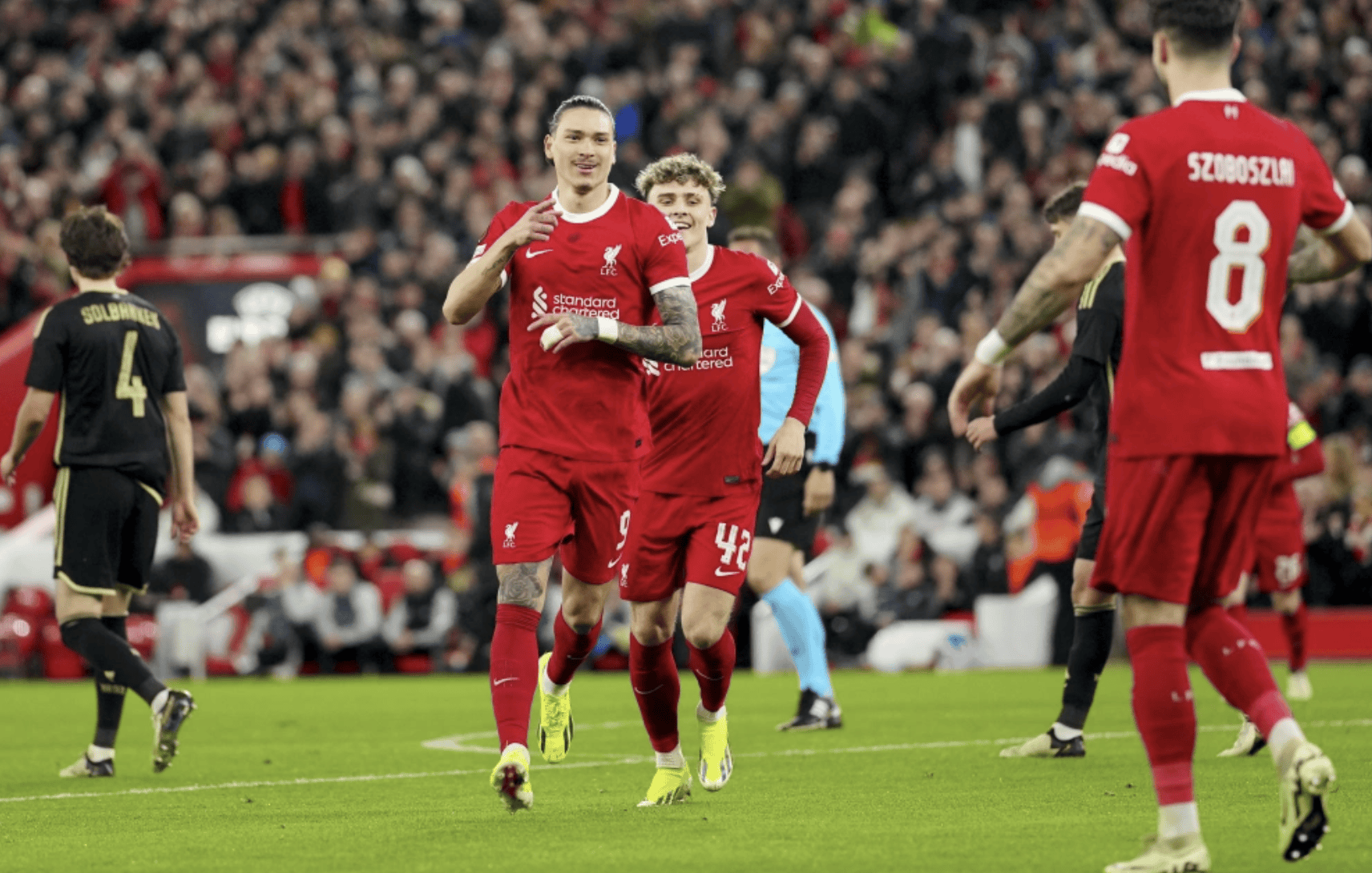 包含阿斯顿维拉客场获胜,晋级前途一片大好的词条 包含阿斯顿维拉客场获胜,晋级前途一片大好的词条