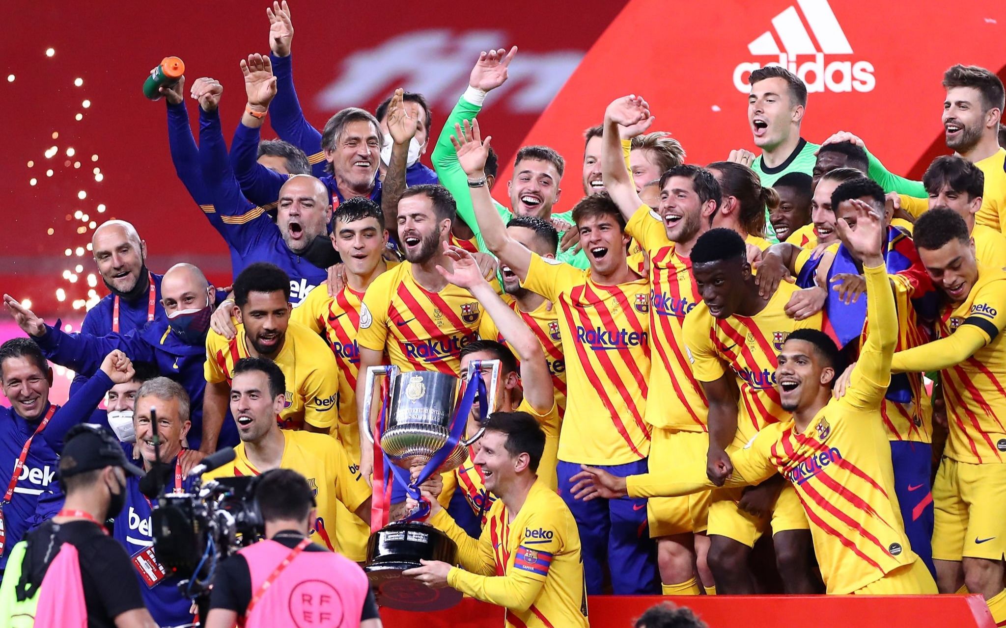 梅西连续比赛进球,领导球队赢得胜利 梅西连续比赛进球,领导球队赢得胜利