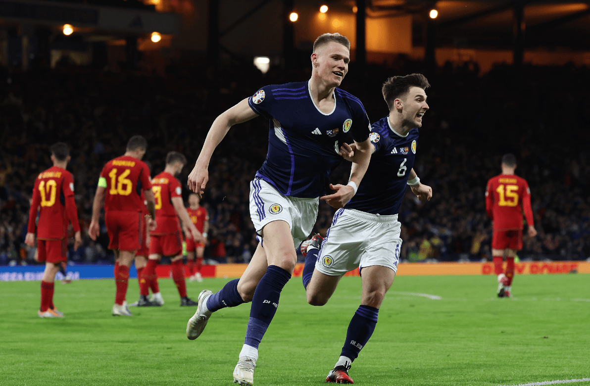 关于激烈角逐:英格兰队携手希腊晋级的信息 关于激烈角逐:英格兰队携手希腊晋级的信息