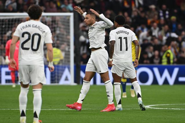 皇家马德里球员奋力反击晋级西甲联赛半决赛