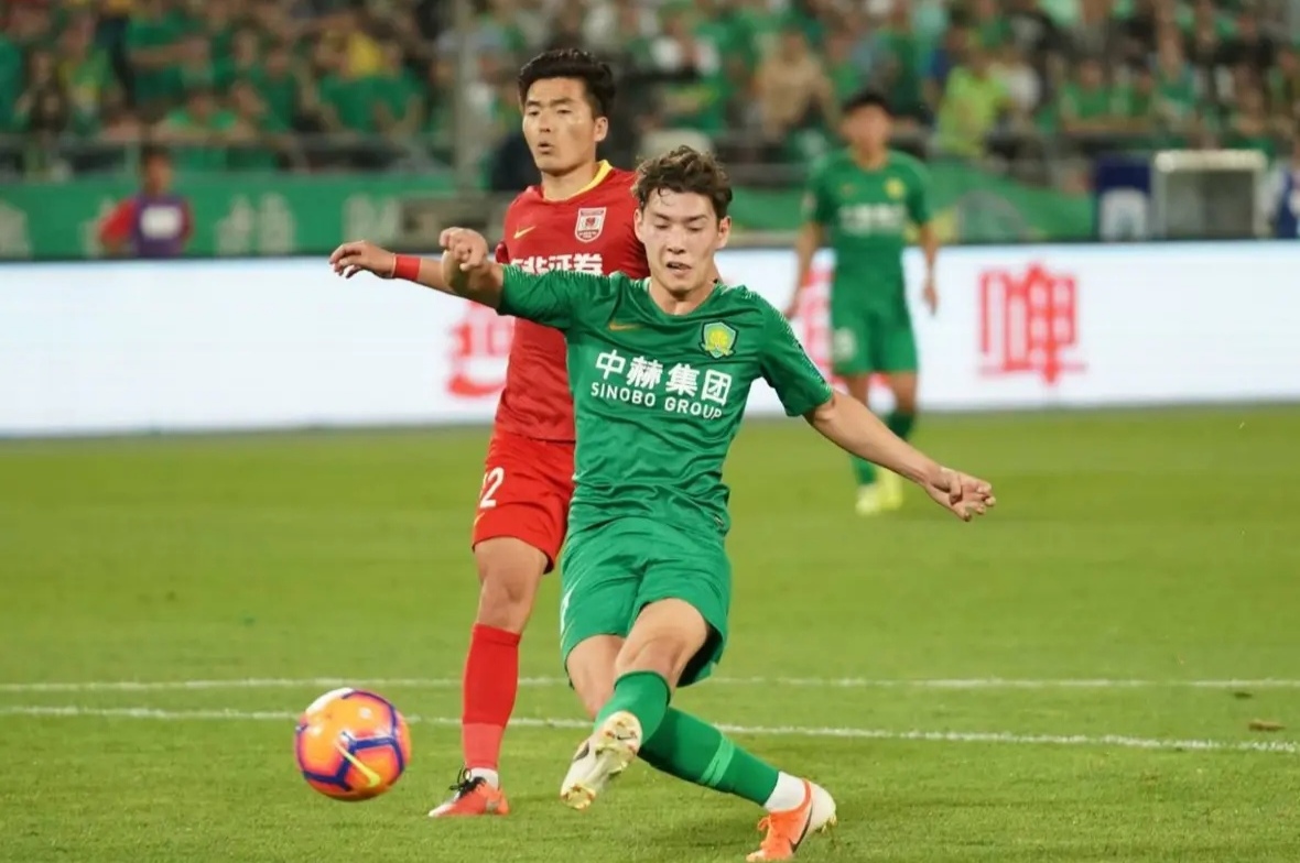 亚洲球员在国际比赛中展现出色表现 亚洲球员在国际比赛中展现出色表现