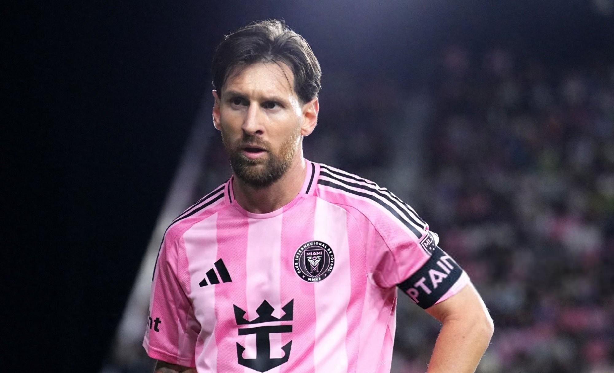 梅西连续破门,锋线火力全开,助球队取胜的简单介绍 梅西连续破门,锋线火力全开,助球队取胜的简单介绍