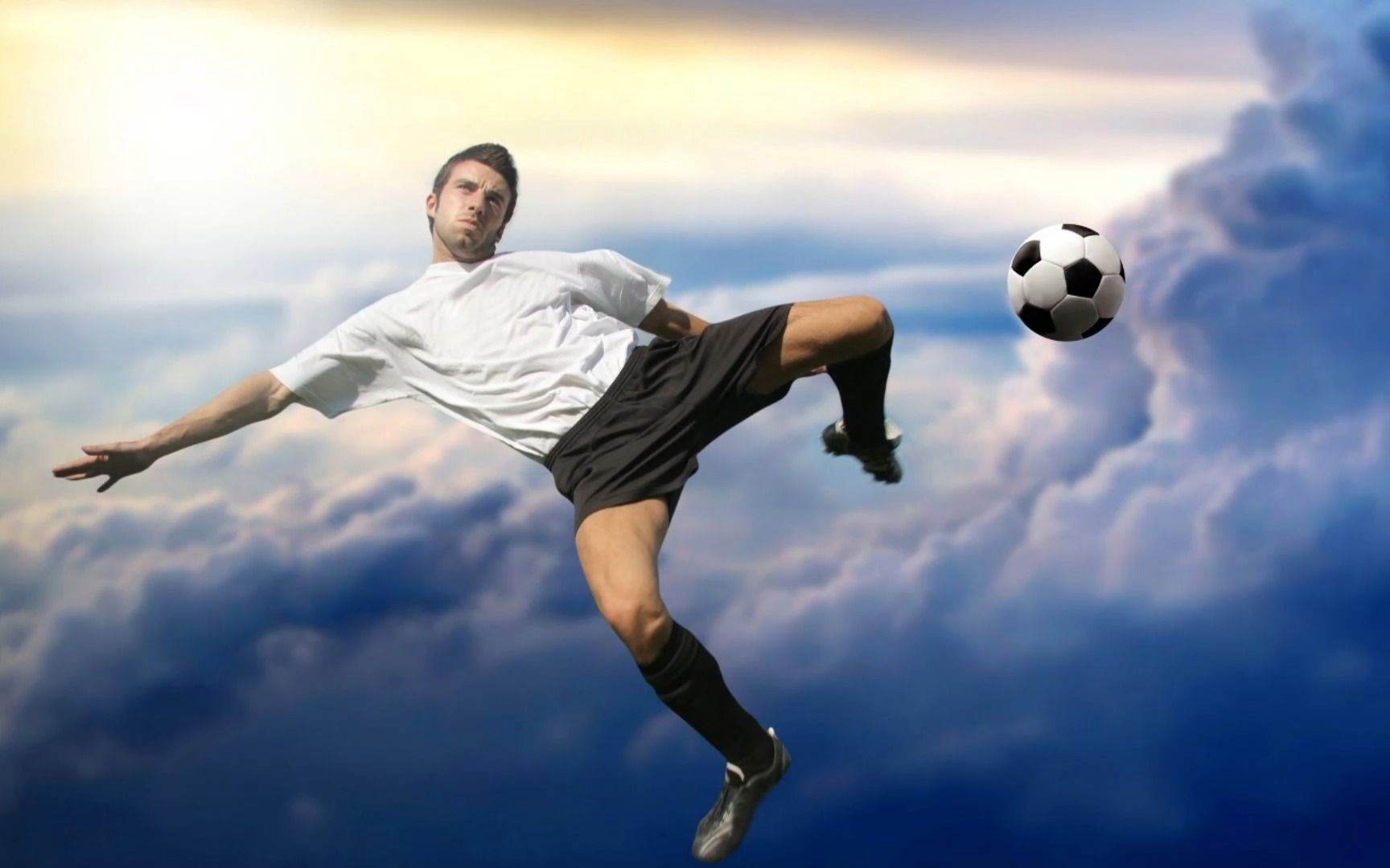 足球赛场上的精彩瞬间,让人惊叹不已 足球赛场上的精彩瞬间,让人惊叹不已