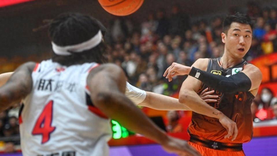 包含篮坛焦点大战,猛龙不敌活塞惨遭逆转的词条 包含篮坛焦点大战,猛龙不敌活塞惨遭逆转的词条