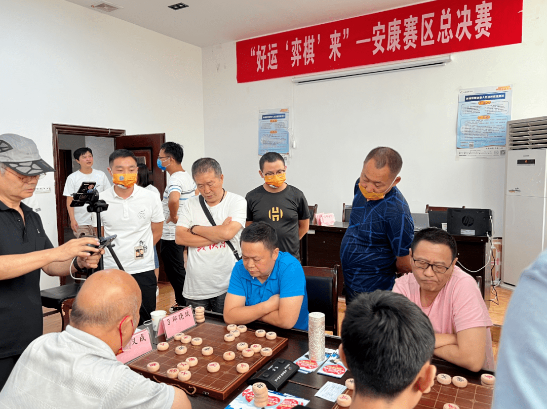 硝烟弥漫的赛场,各路球队齐聚一堂的简单介绍 硝烟弥漫的赛场,各路球队齐聚一堂的简单介绍