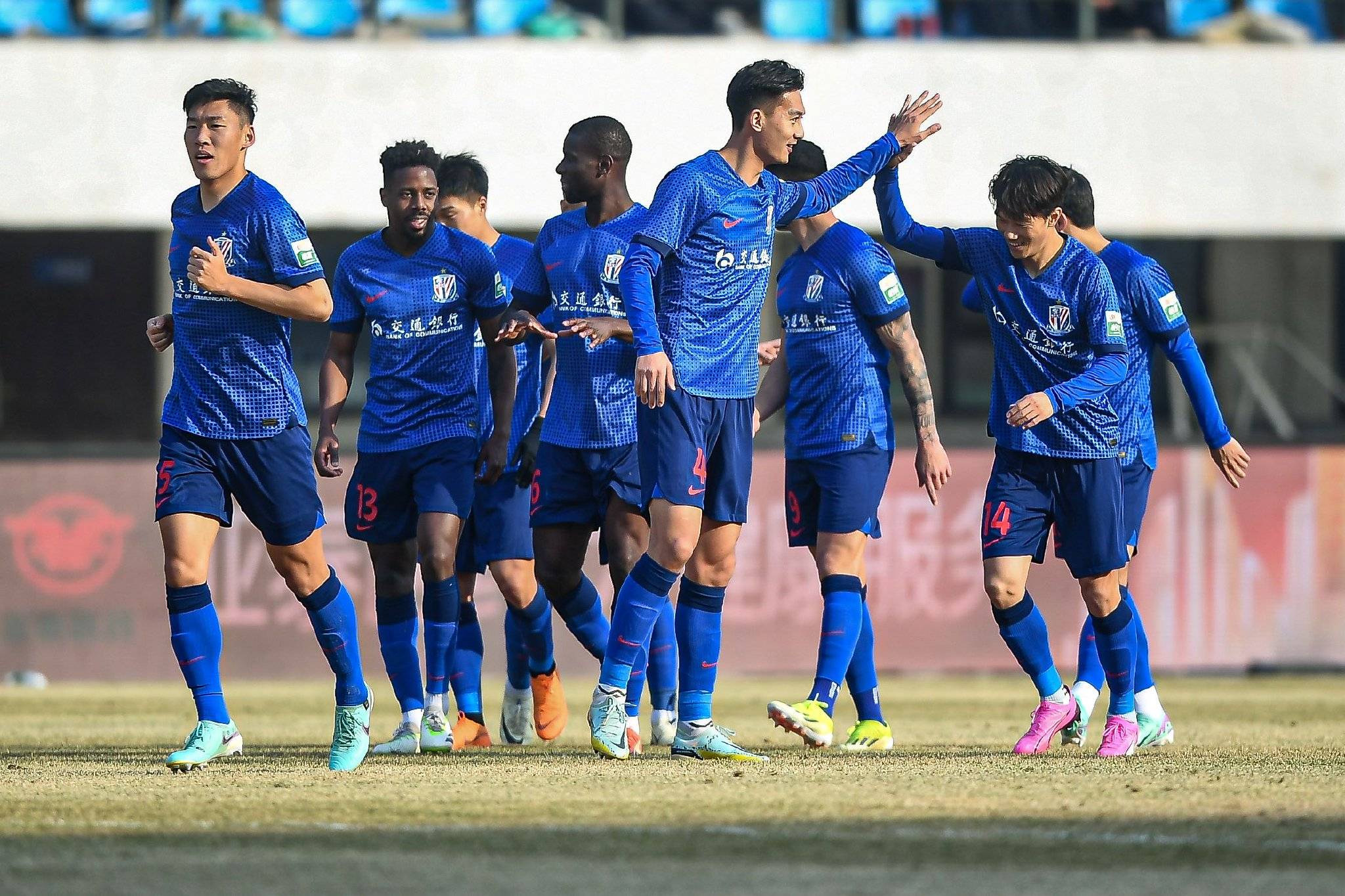 关于申花主场逆转重庆力帆,稳固争冠地位的信息 关于申花主场逆转重庆力帆,稳固争冠地位的信息