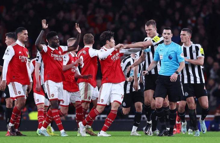 沃尔夫斯堡新人崭露头角,纽卡斯尔客场艰难取胜的简单介绍 沃尔夫斯堡新人崭露头角,纽卡斯尔客场艰难取胜的简单介绍