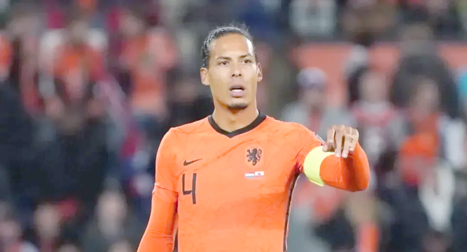 荷兰运动员优雅拼搏，受到教练称赞