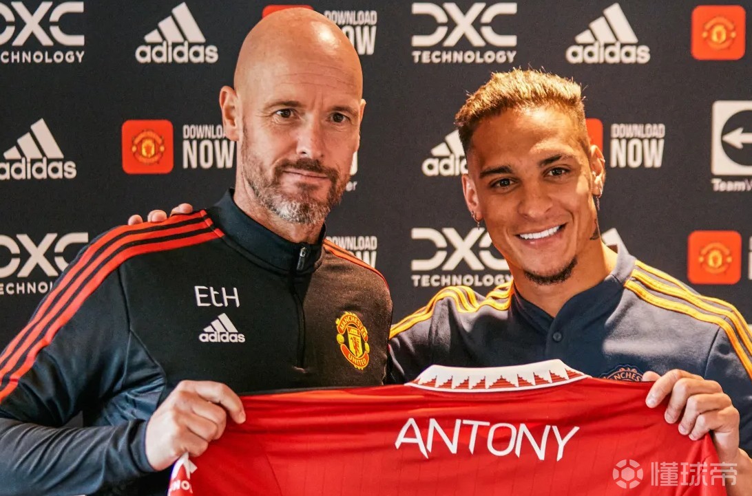 荷兰运动员优雅拼搏，受到教练称赞