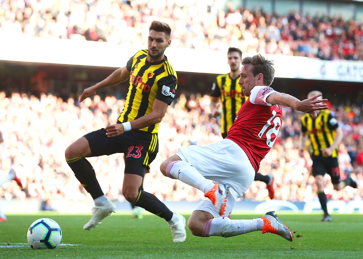 包含富勒姆主场艰难逼平对手，仍面临保级威胁的词条