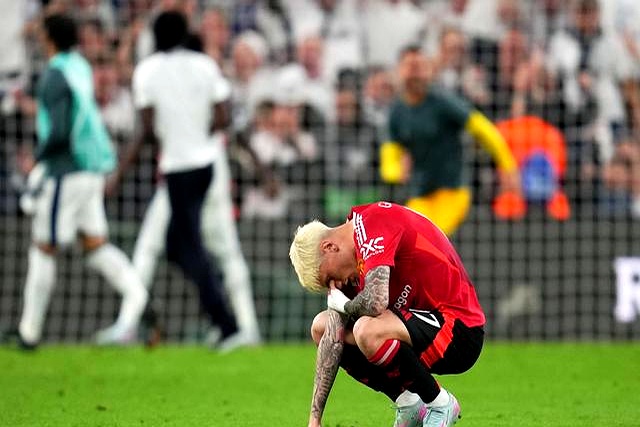 曼联球员加时赛绝杀，英超壮举令人赞叹的简单介绍