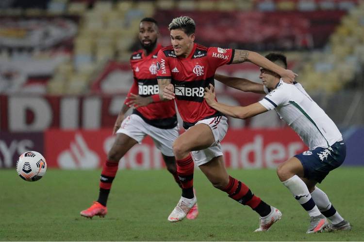 东亚劲旅双双晋级,成为亚洲足球焦点 东亚劲旅双双晋级,成为亚洲足球焦点