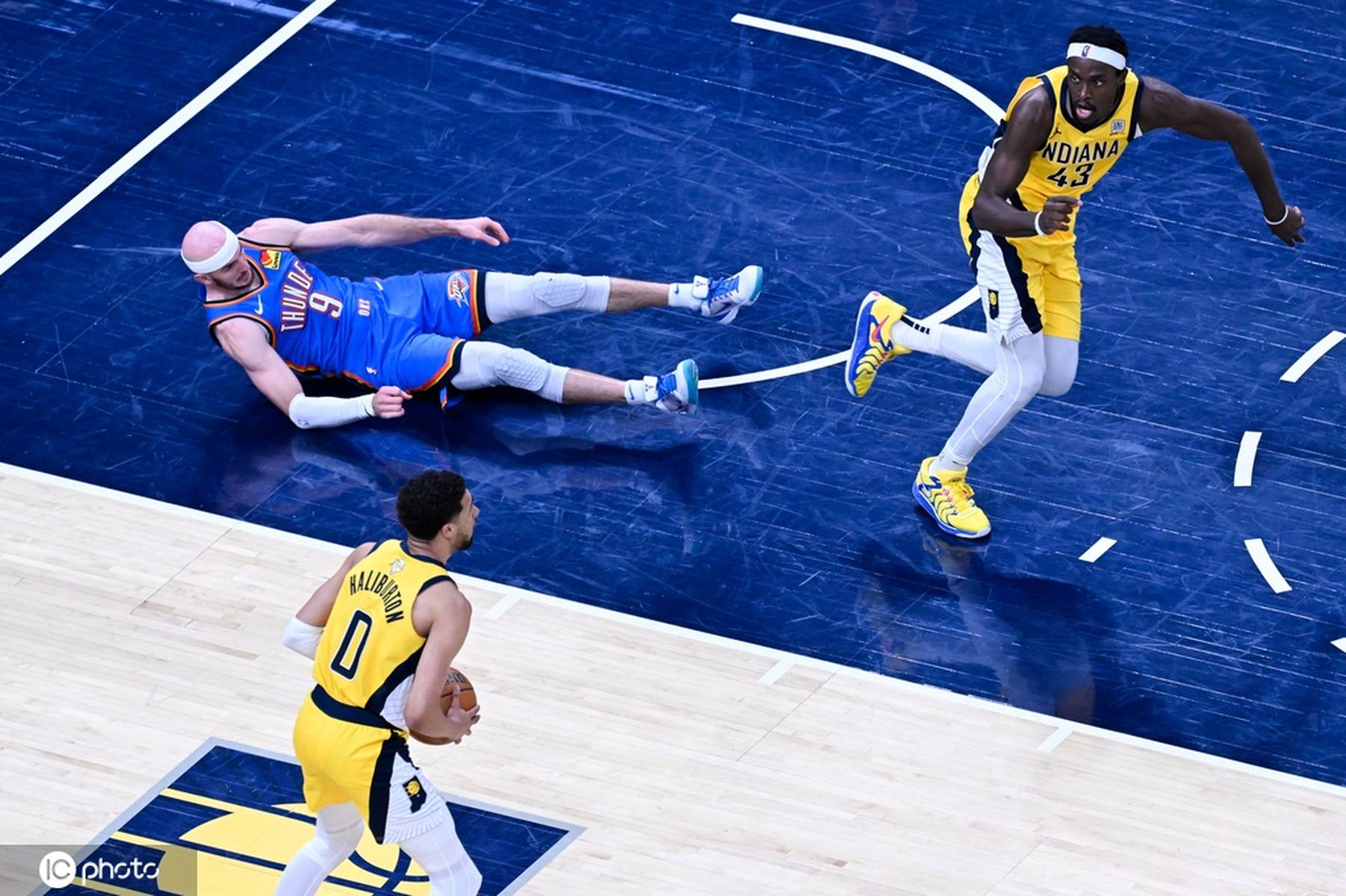 猛龙胜黄蜂，西亚卡姆砍下25分的简单介绍